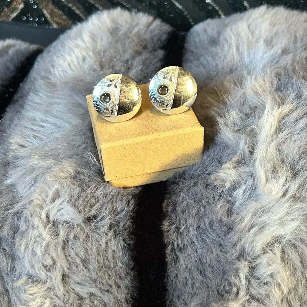 Gentleman’s Vintage JML Sterling art deco etched cat eye glass cuff links